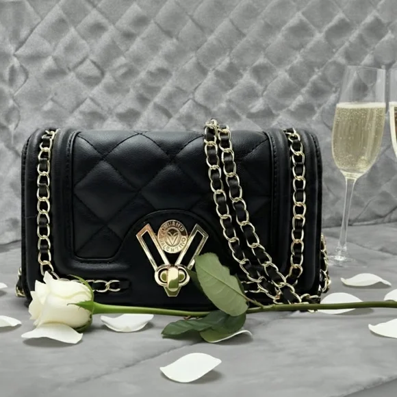 Elegant Black Quilted Chain Bag - Picture 1 of 6